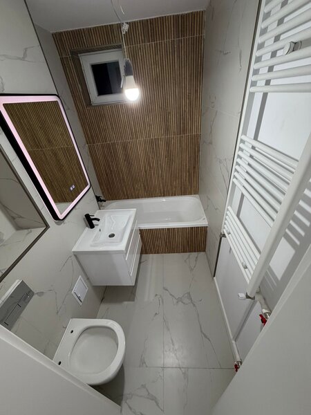 Rotunda, chiar la parcul IOR,